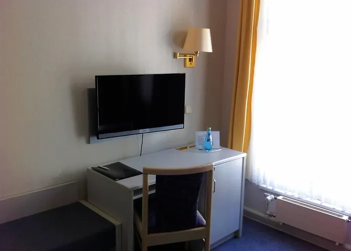 Hotel Am Steintor 3*